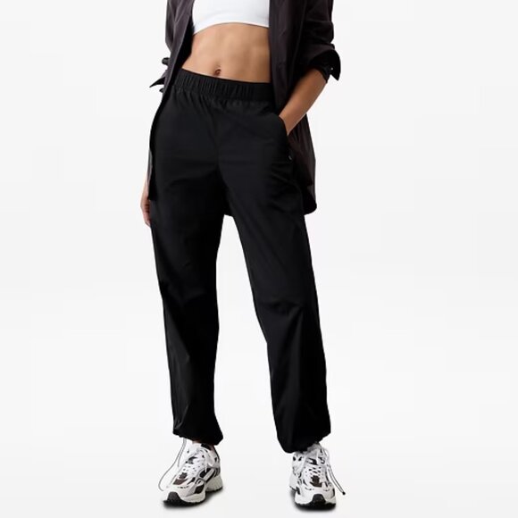 NWT - Athleta - Rise Pant - Size Medium Petite - Black - Picture 1 of 2